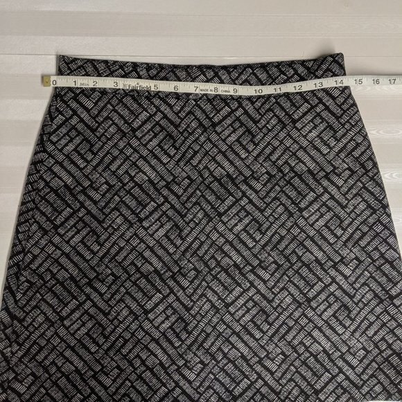 NEW Mini Skirt Juniors Small Elastic Waistband EUR S NWT School Fall - Picture 2 of 5